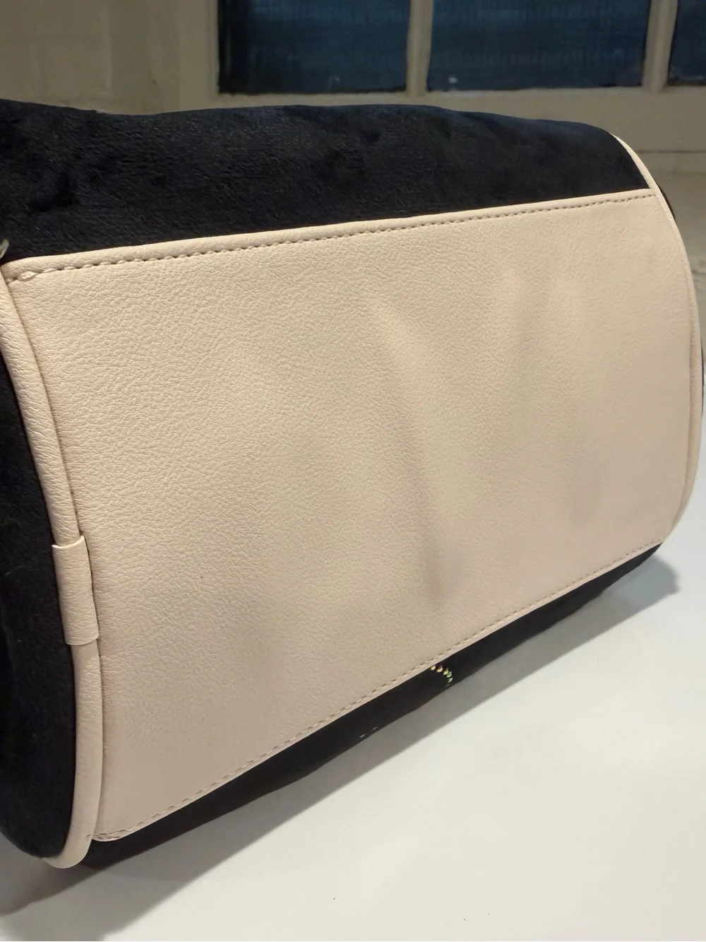 Juicy Couture NWT Classic Juicy Black Velour & Cream Satchel with Pink Logo P239